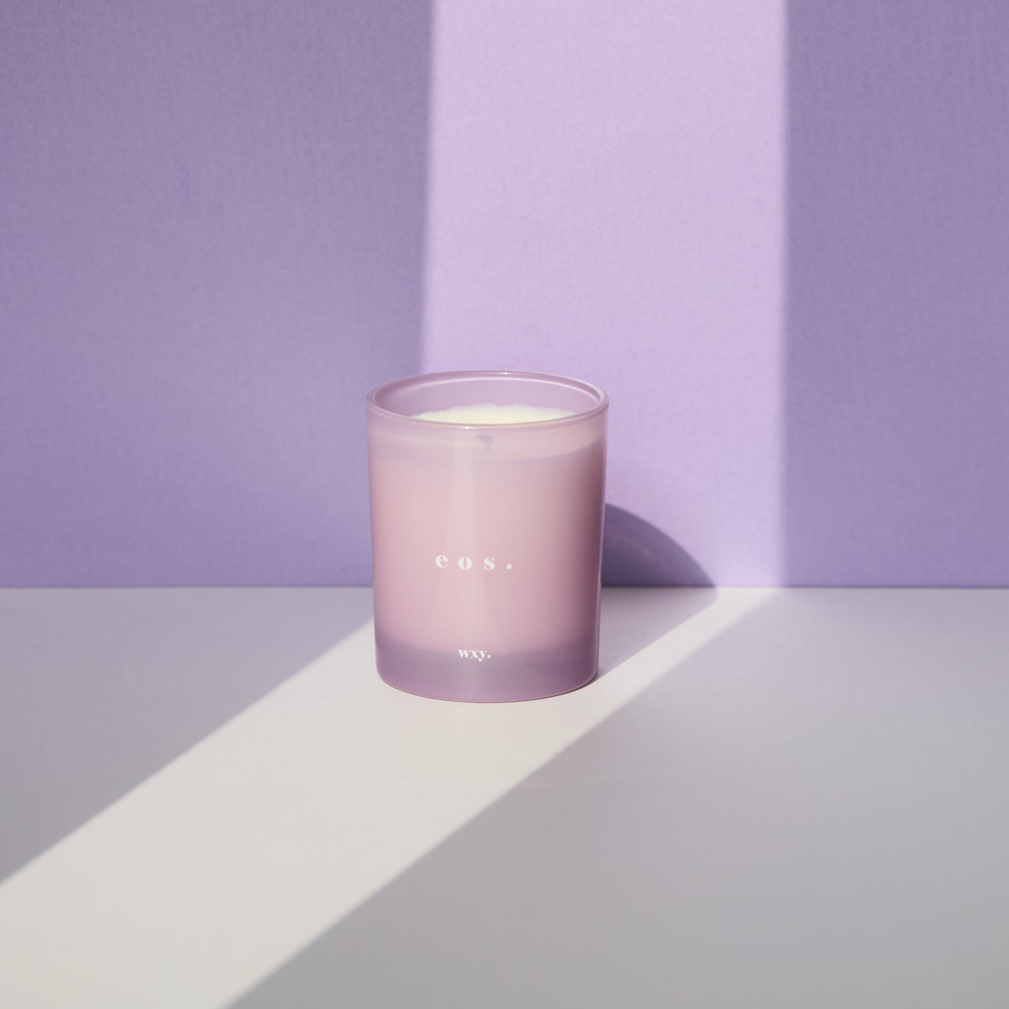 Eos Orris Root & Amber Wxy Deluxe Candle