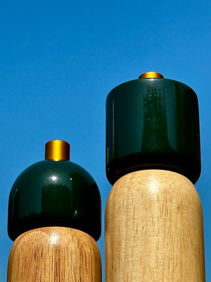 Deluxe Salt & Pepper Grinder - 2 colours available