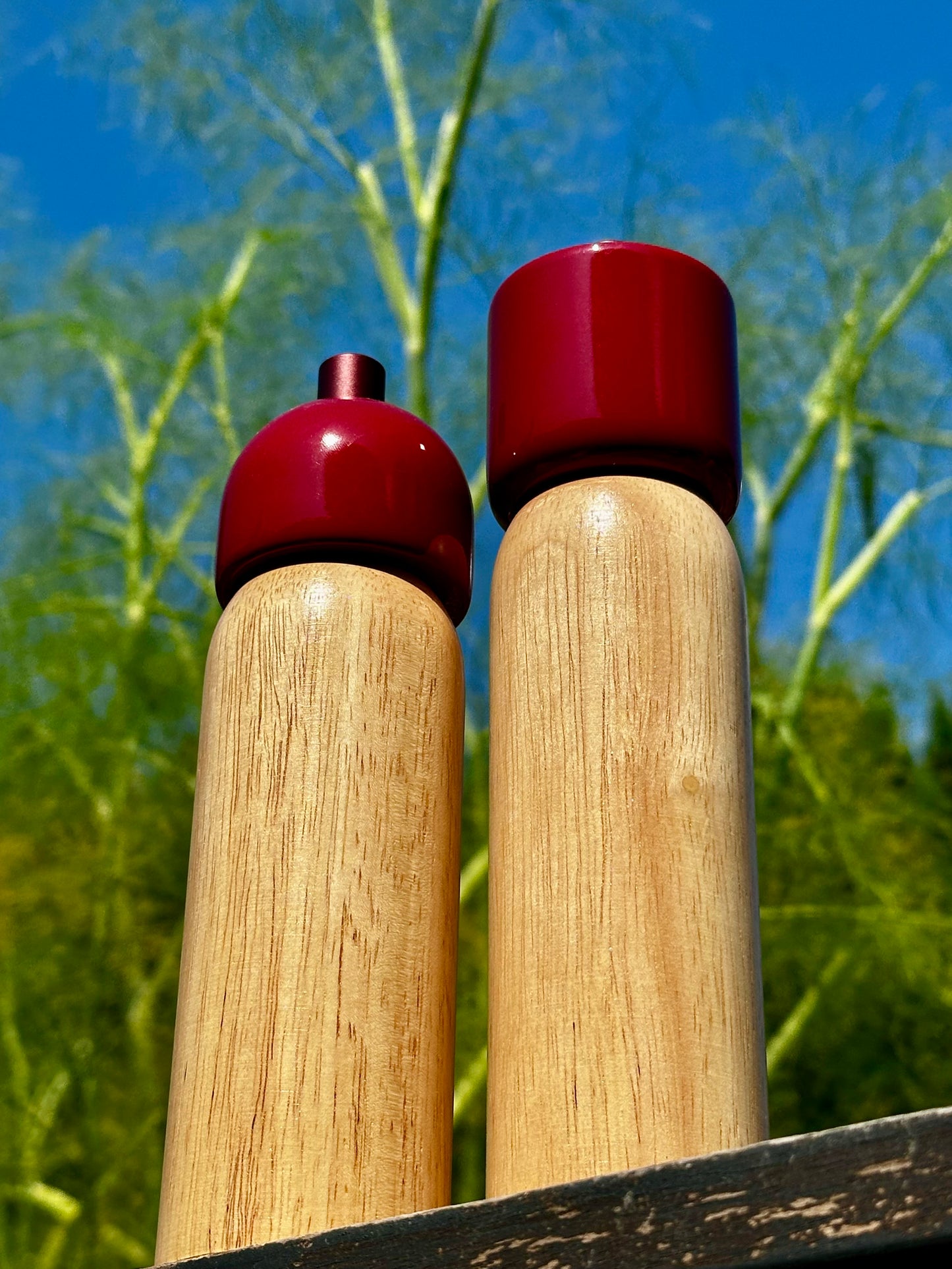Deluxe Salt & Pepper Grinder - 2 colours available