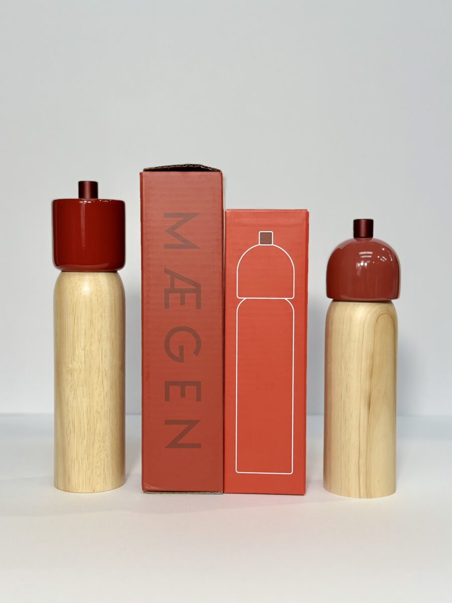 Deluxe Salt & Pepper Grinder - 2 colours available
