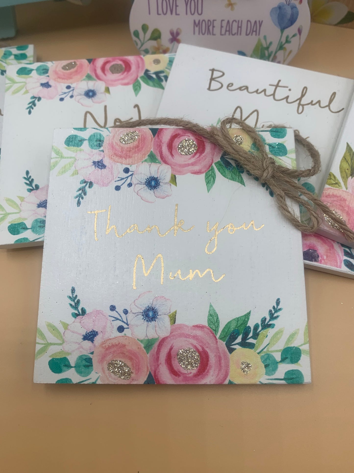Mum Hanging Plaques- 6 pretty designs available
